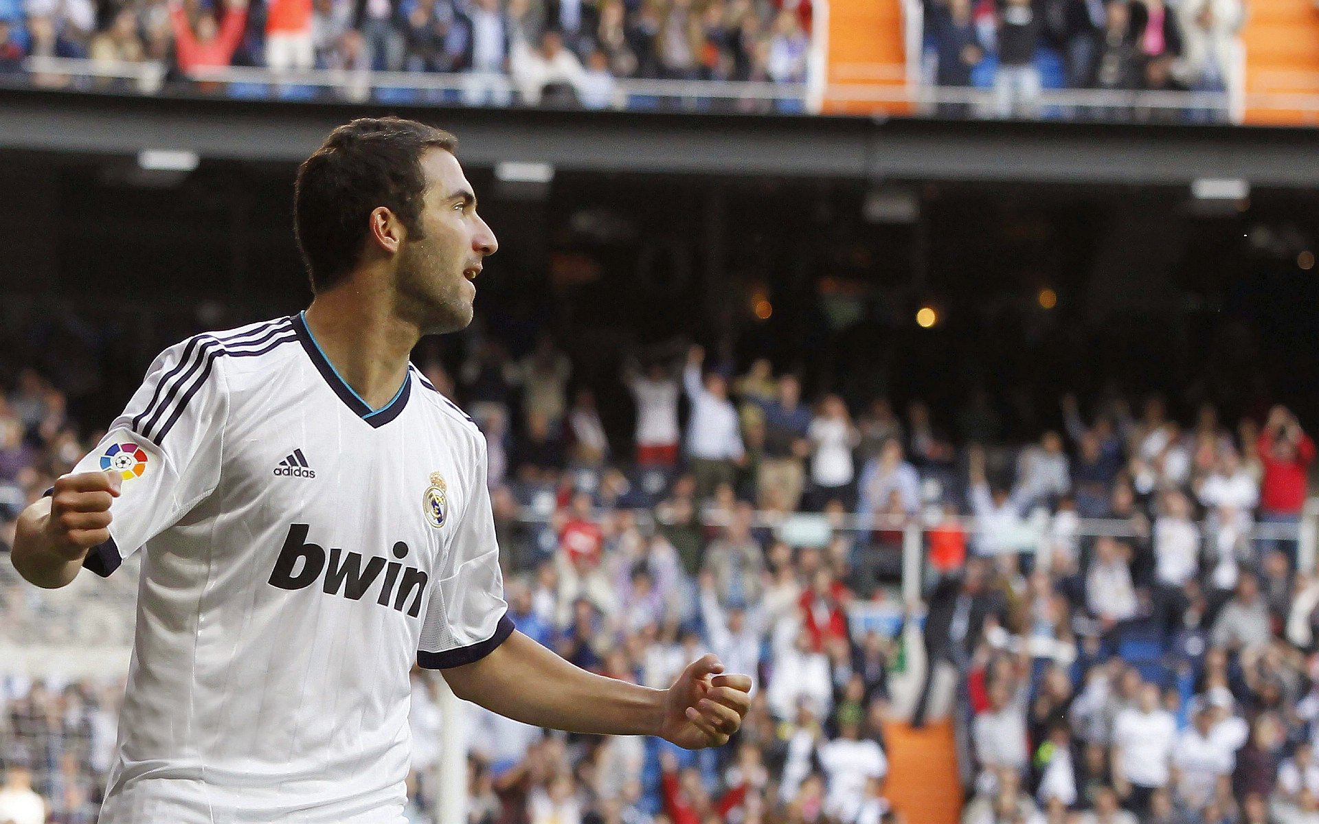 “意甲“冲锋号”响起，球队奋勇拼搏”，意甲 前锋